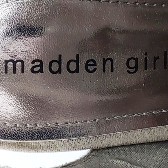 Madden Girl NinAAA Tan Peep-Toe Ankle Boots 3" Heels Outside Zippers Chu… - Picture 12 of 13
